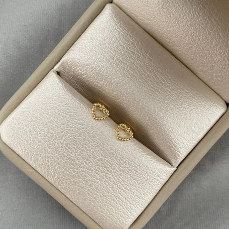 18k Yellow Gold Heart Silhouette Stud Earrings Detail